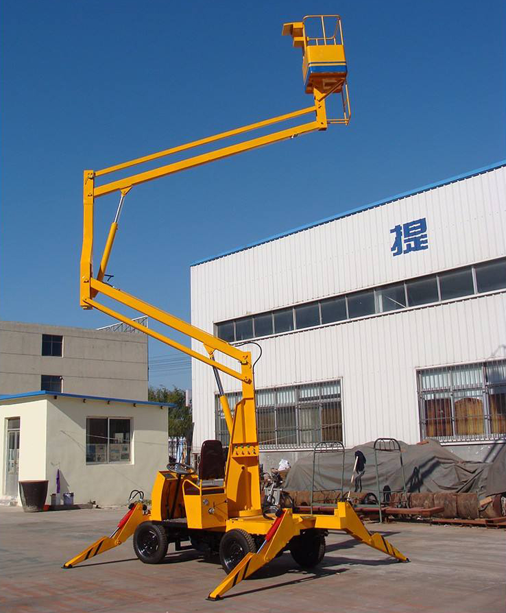 14米拖車(chē)折臂式升降平臺(tái) 14米拖車(chē)折臂式升降平臺(tái)